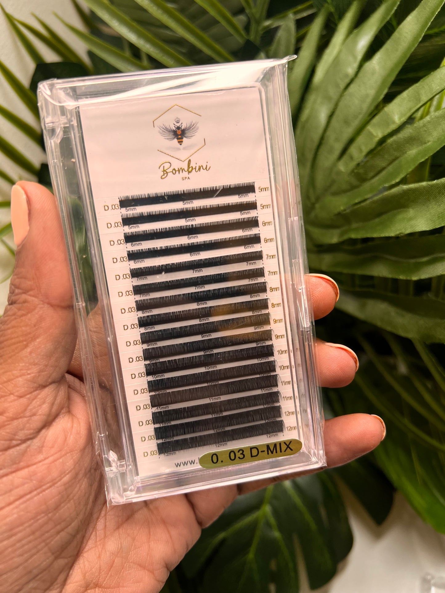 Bombini Spa Volume Inner Corner lashes