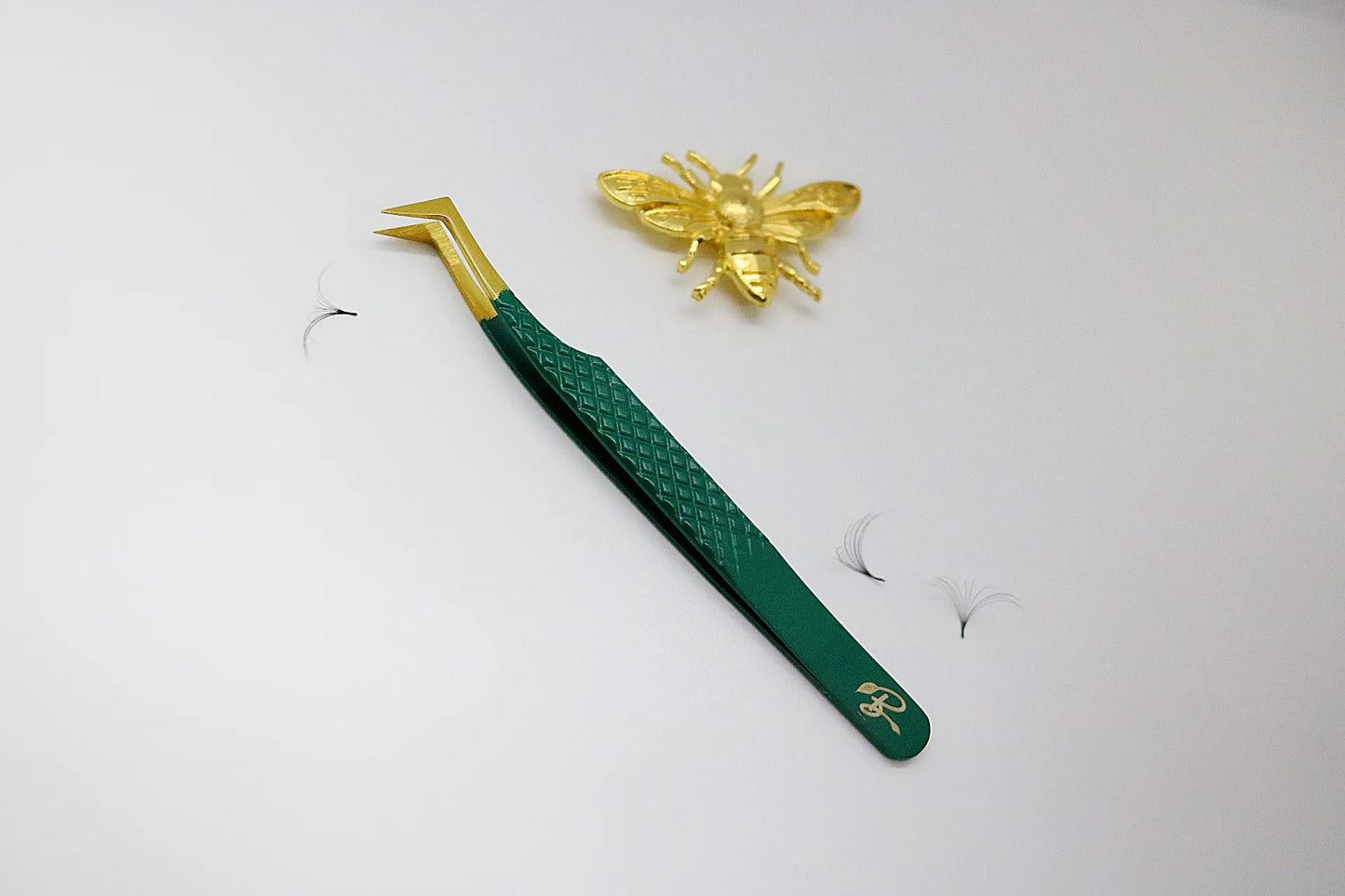Boot Volume Tweezer