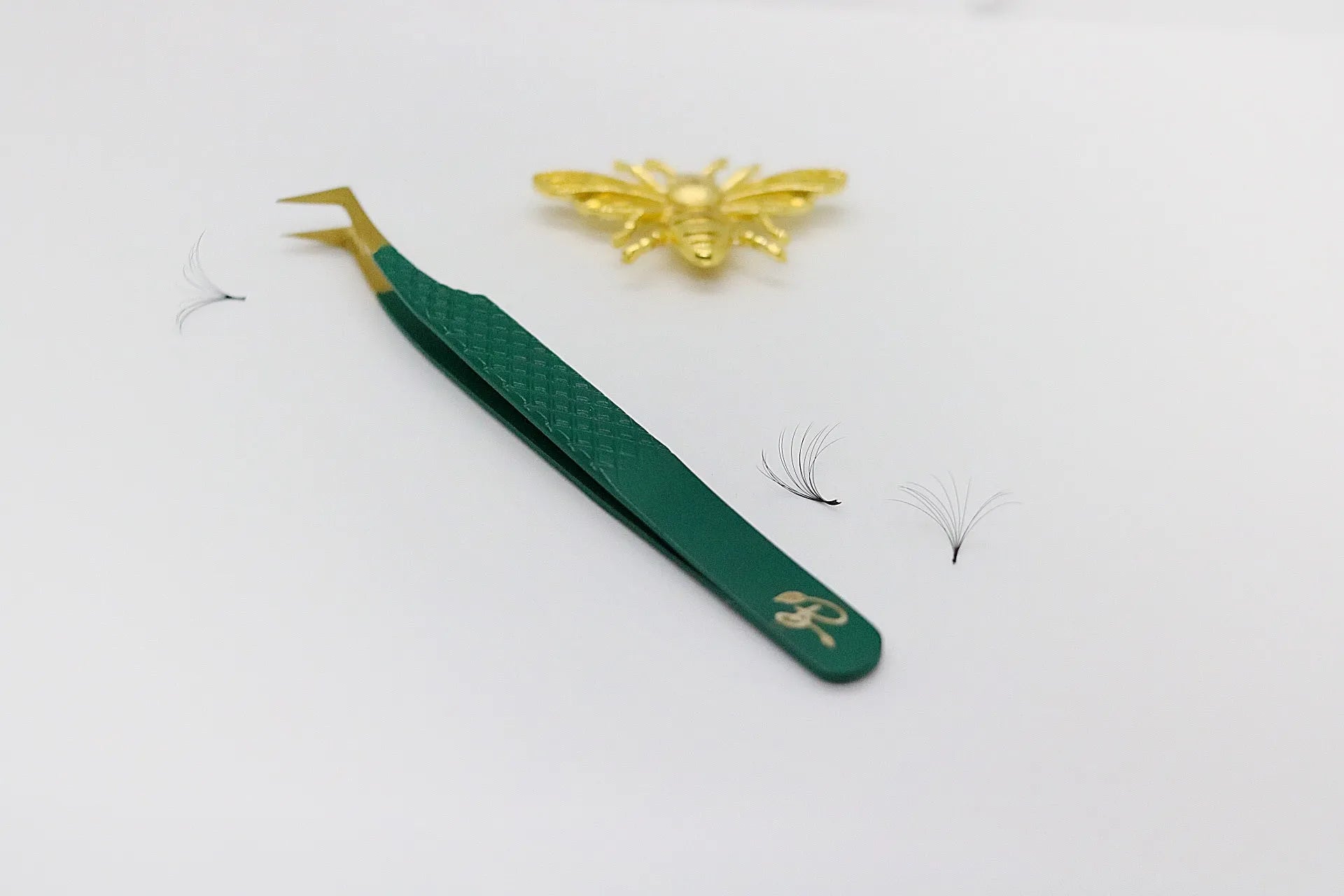 Boot Volume Tweezer