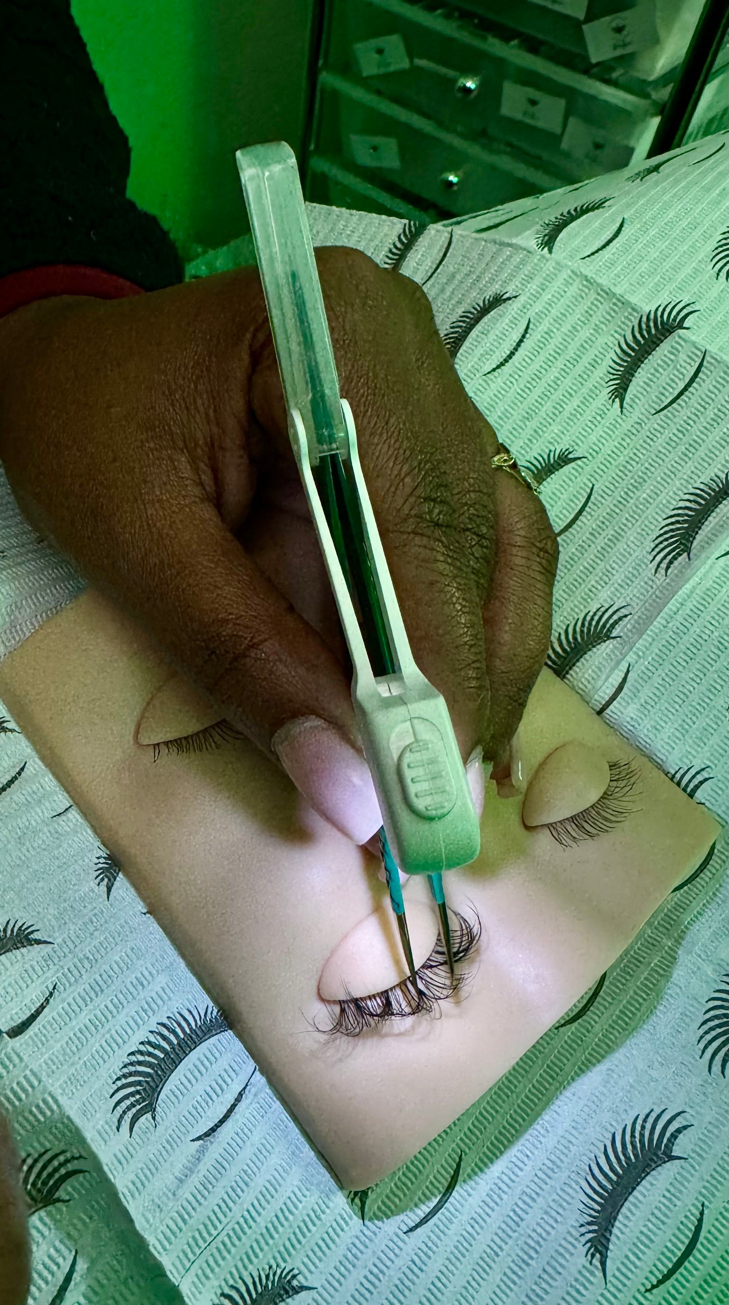 Tweezer Light Attachment