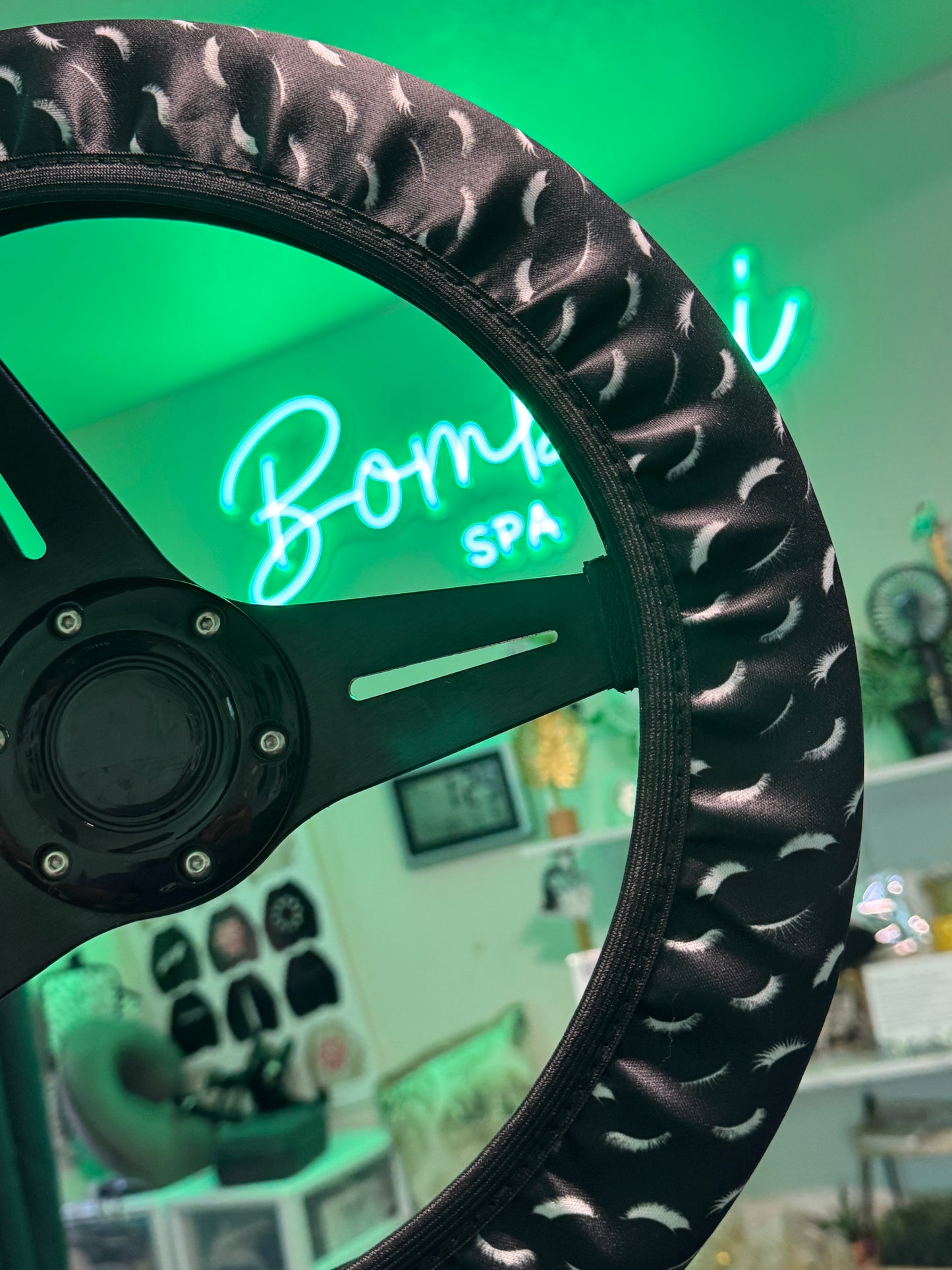 Steering wheel cover